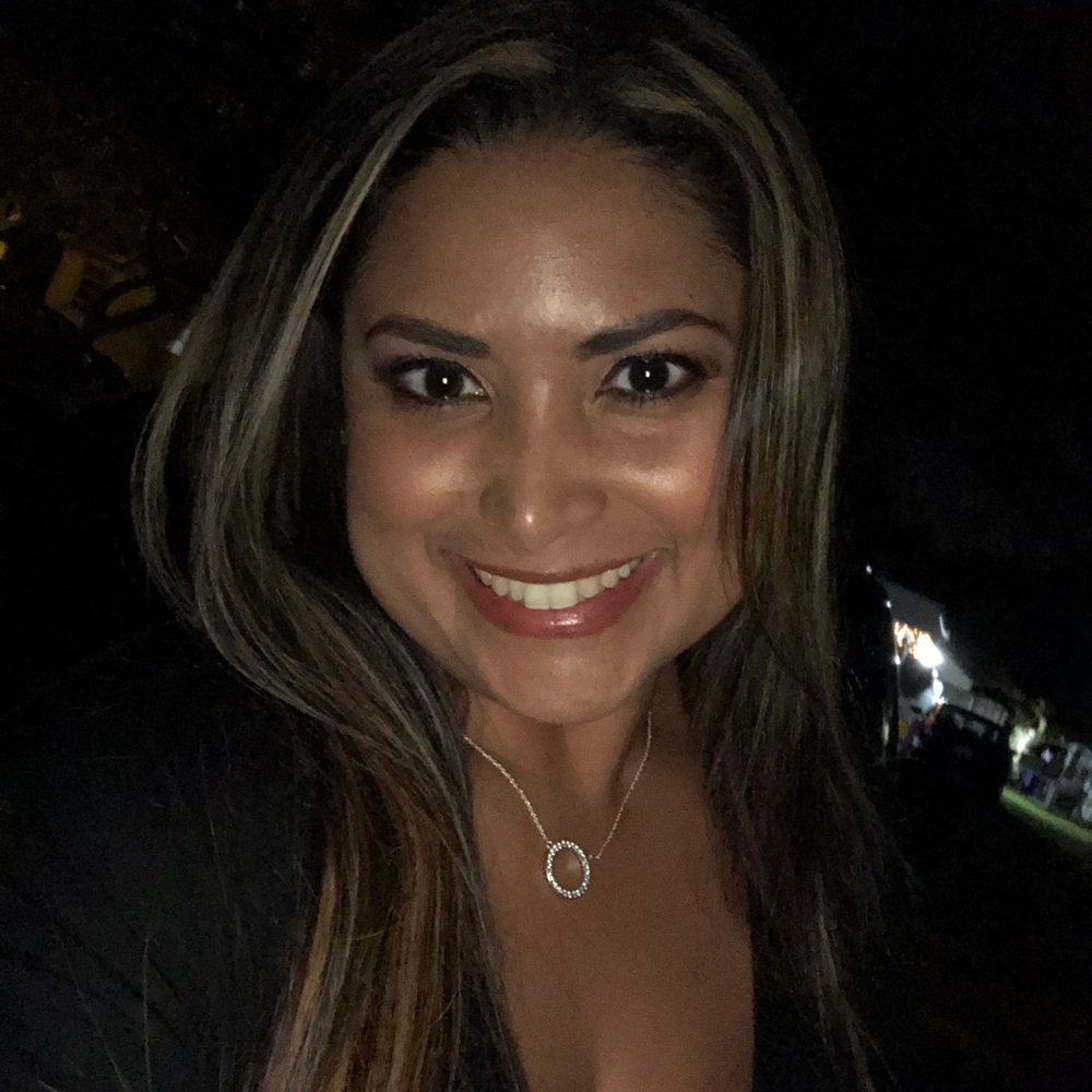 :) MEET THE SELLER (: